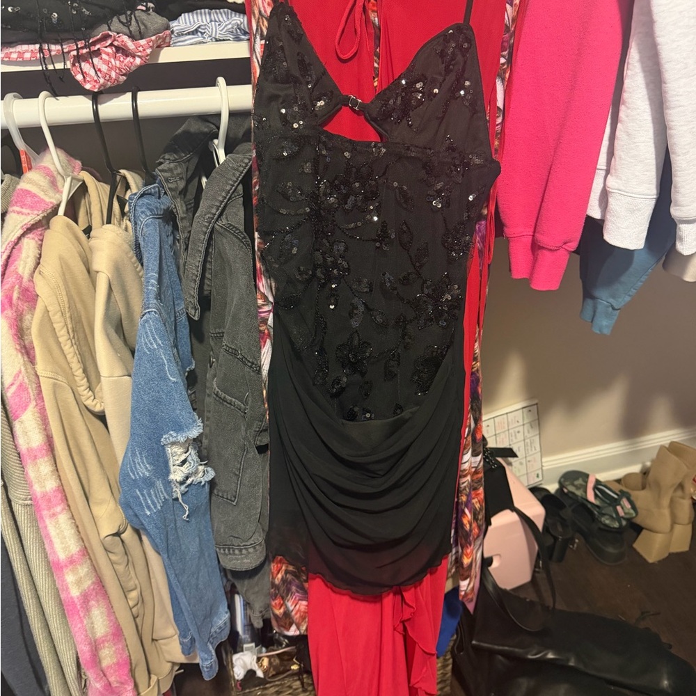 Elegant Black Evening Dress